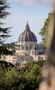 ¿Qué es un consistorio en la Iglesia Católica?